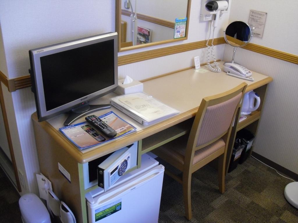 Toyoko Inn Tokyo Eki Shin Ohashi Mae Esterno foto
